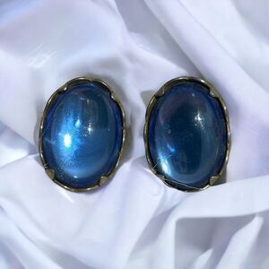 Vintage 1960's‎ Royal Blue Stone Clip On Earrings